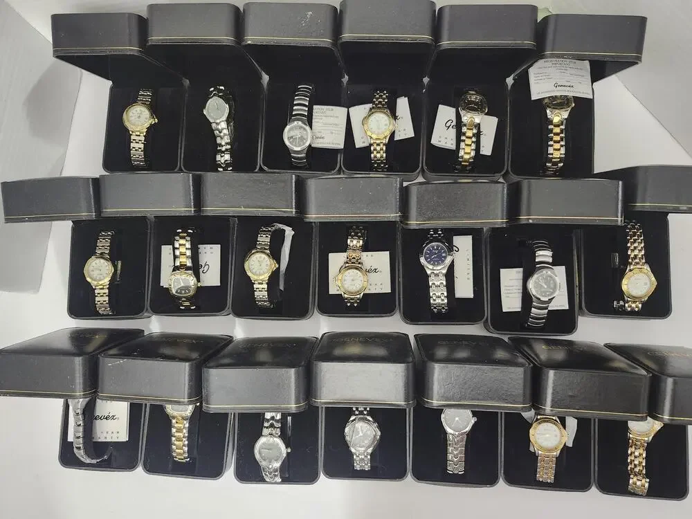 Huge Vintage Genevex Quartz Watch Lot Twenty Wholesale Fashion Jewelry Supply